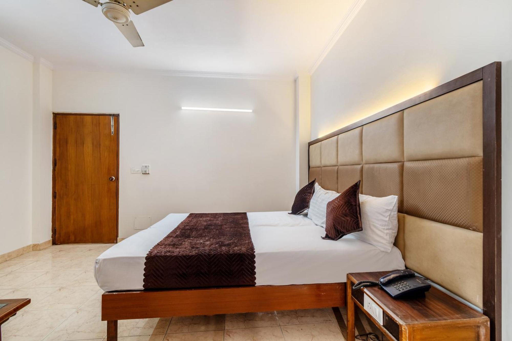 Hotel South Indian Dillí Exteriér fotografie