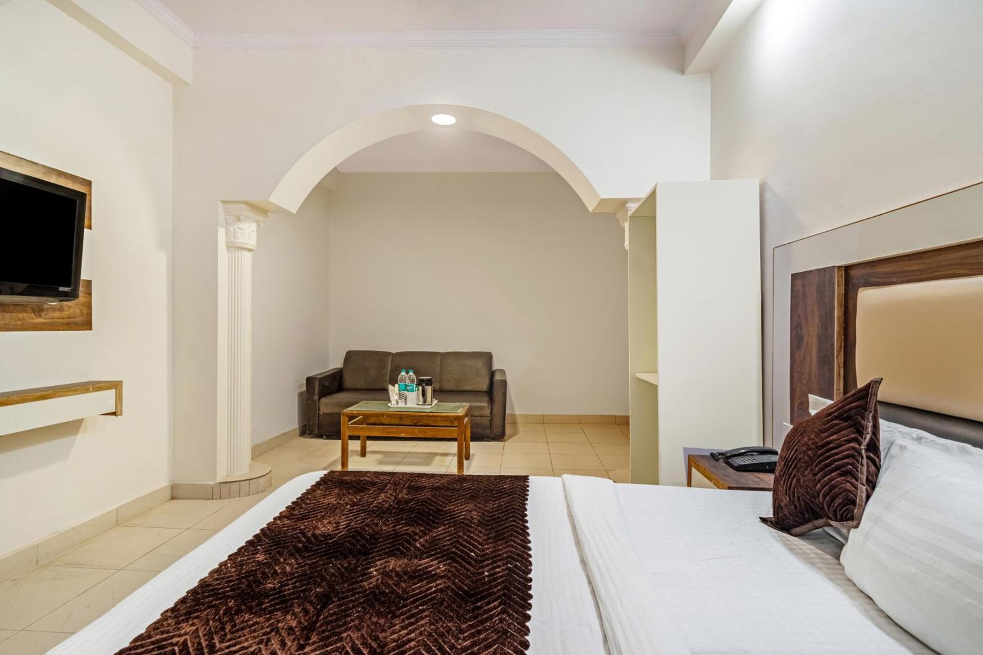 Hotel South Indian Dillí Exteriér fotografie